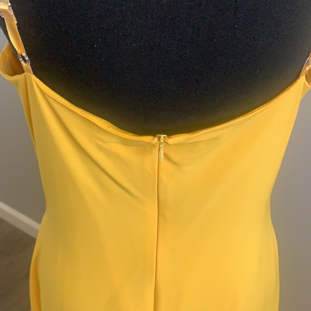 Dress - Picture 7 of 10